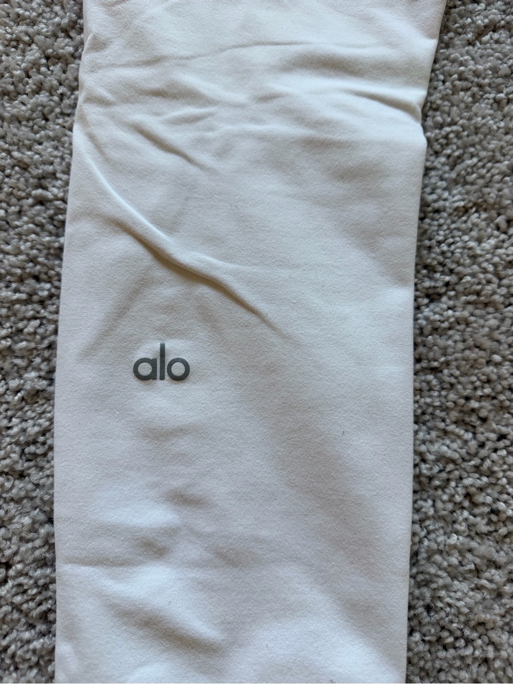 ALO Yoga White High-Waist Airbrush Leggings - Picture 4 of 5